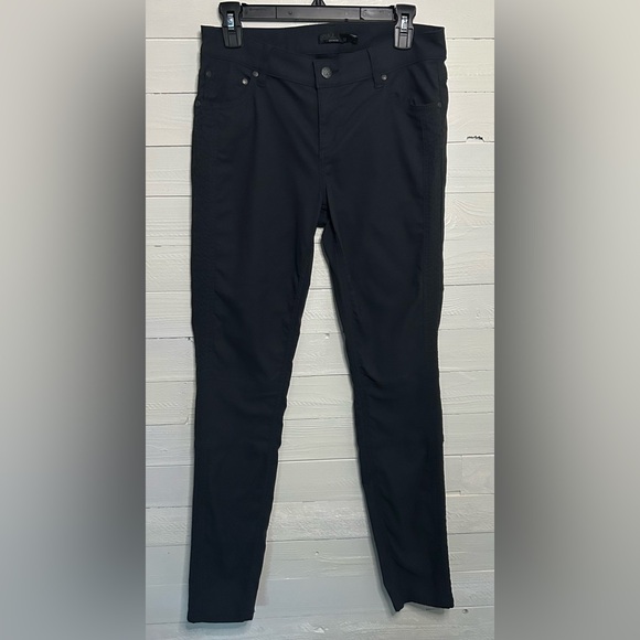 Pants - PraNa fitness pants, women’s size 10. Dark gray, skinny. Excellent condition.